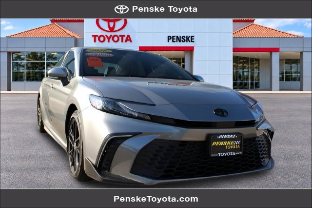 Certified 2026 Toyota Camry SE FWD image 1