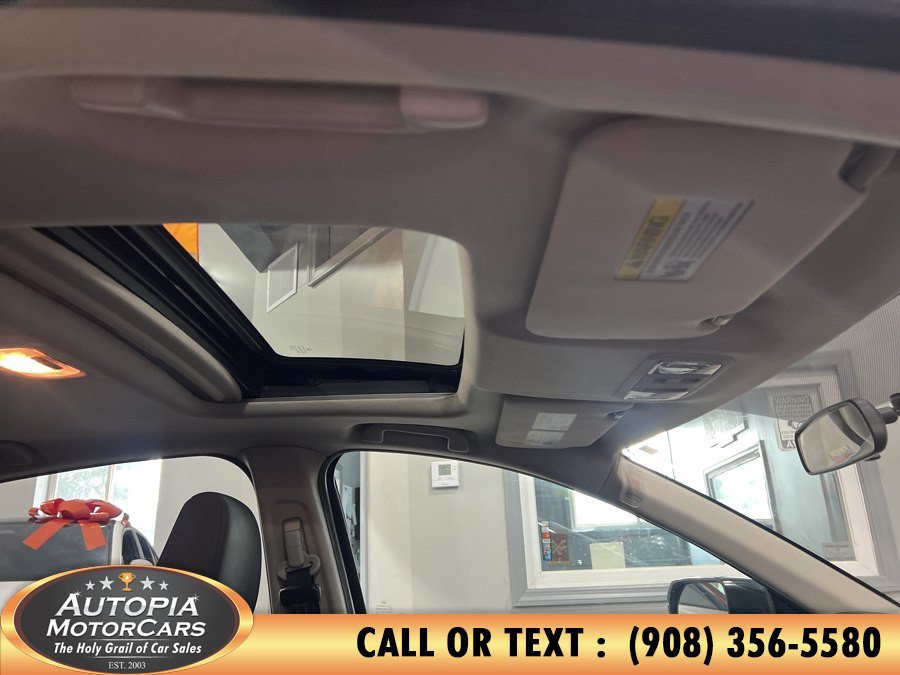 Used 2017 Honda HR-V EX image 15