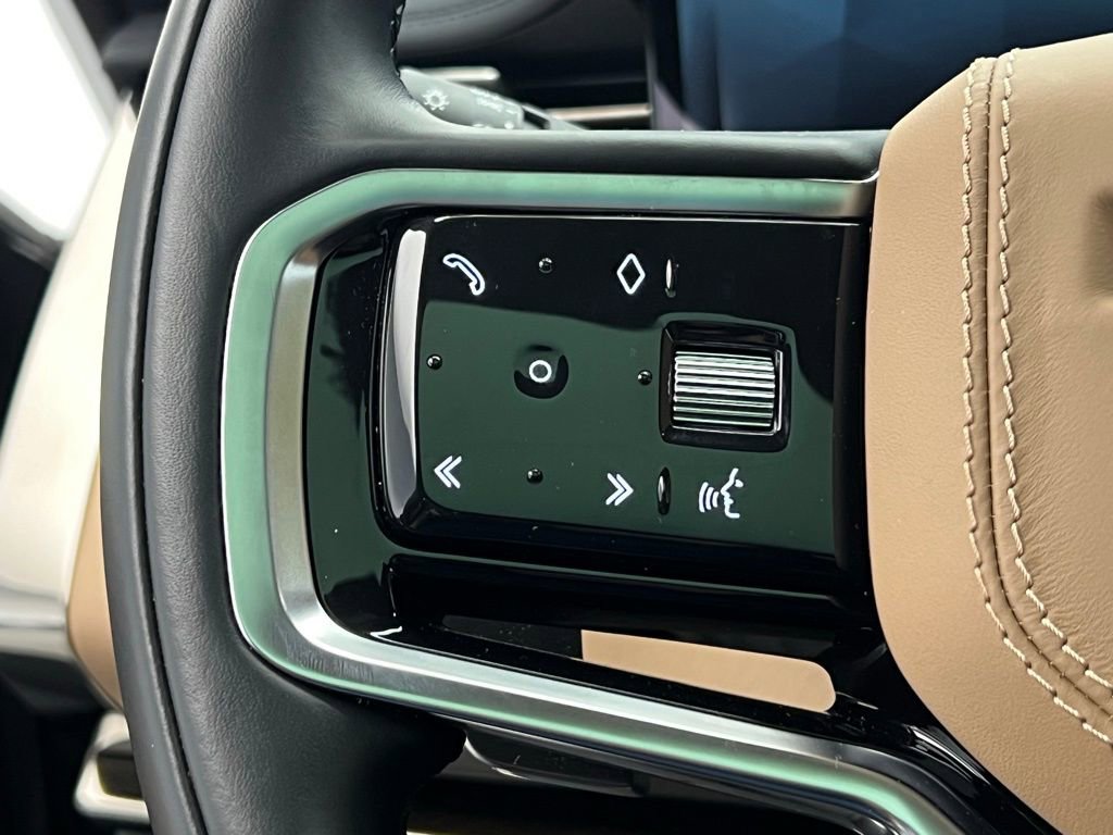 Used 2024 Land Rover Range Rover Sport SE image 19