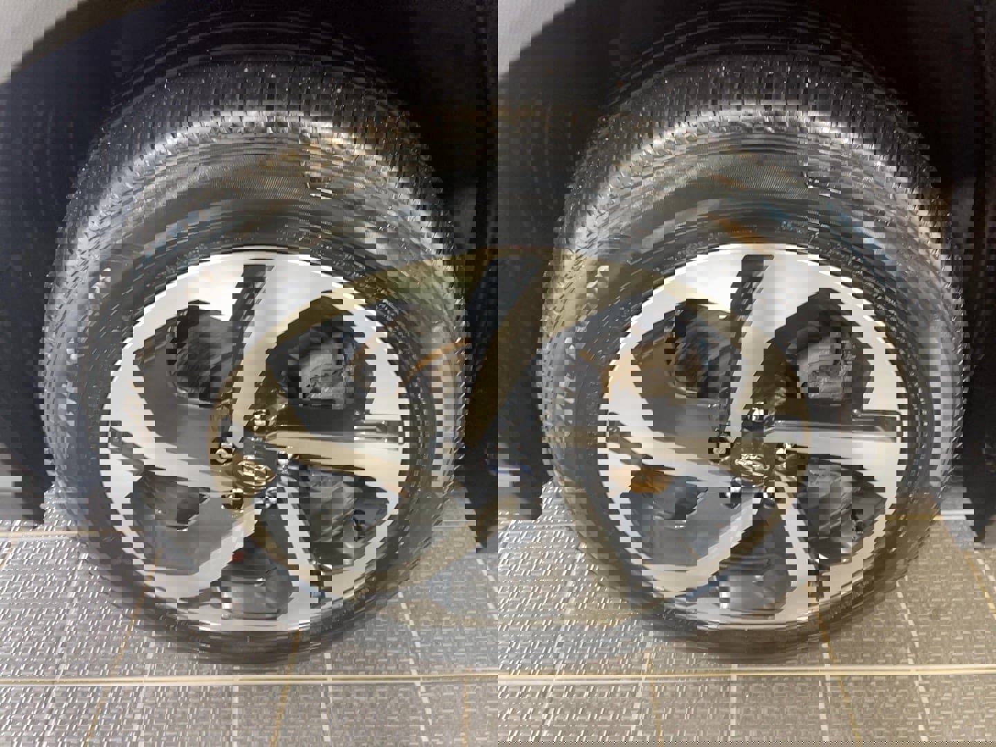 Used 2024 Subaru Forester Touring image 5