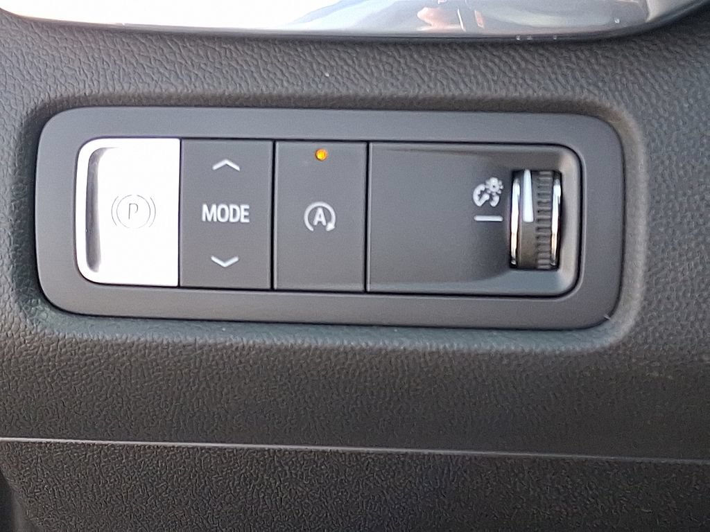New 2025 GMC Acadia Elevation FWD image 18