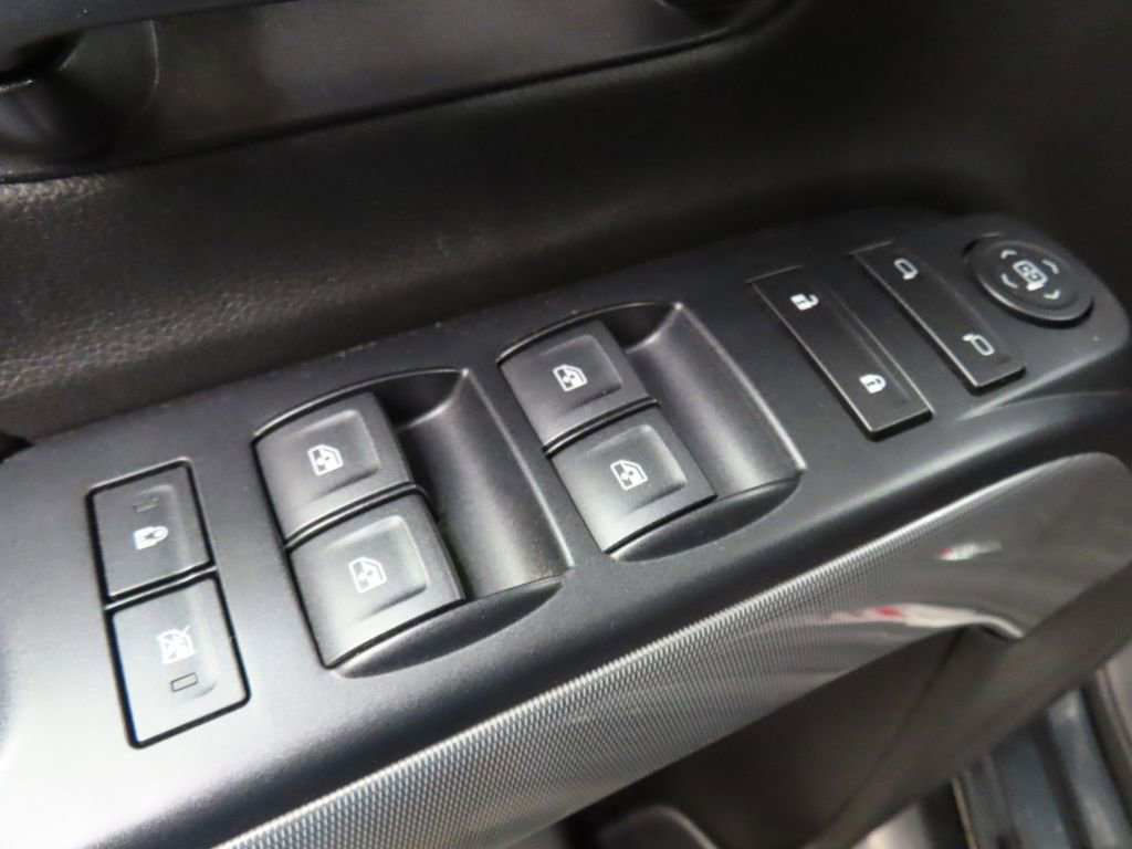 Used 2018 Chevrolet Silverado 1500 LT w/ All Star Edition image 57