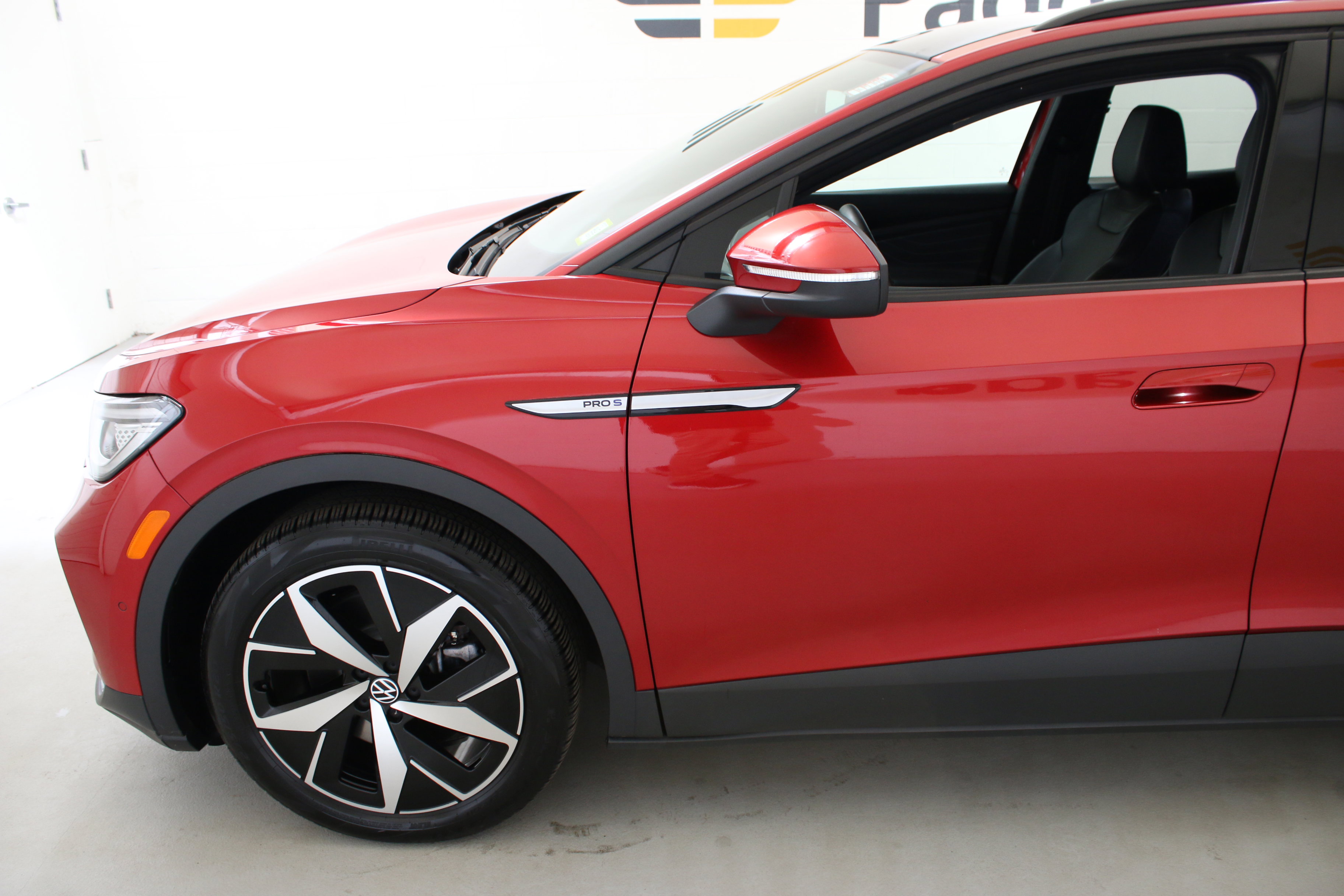 Used 2023 Volkswagen ID.4 Pro S image 4