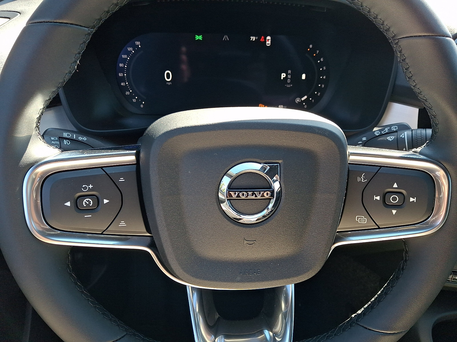 New 2026 Volvo XC40 B5 Ultra w/ Climate Package AWD/4WD image 10