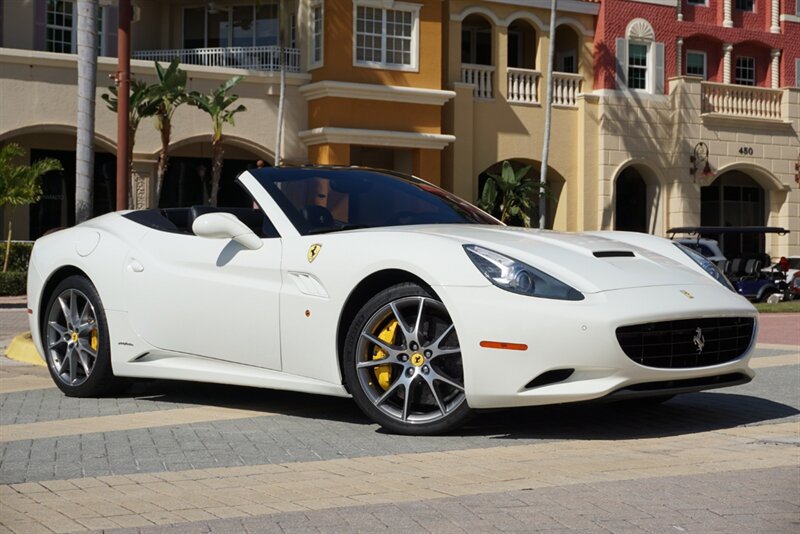 Used 2014 Ferrari California RWD image 7