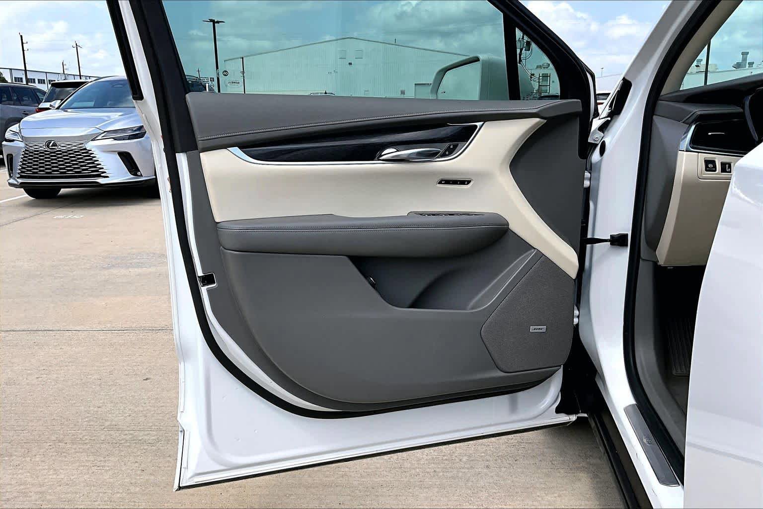 Used 2020 Cadillac XT6 Premium Luxury FWD image 20