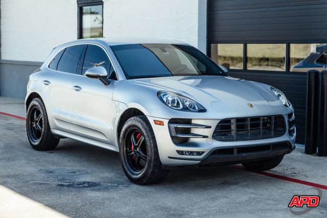 Used 2015 Porsche Macan Turbo image 9