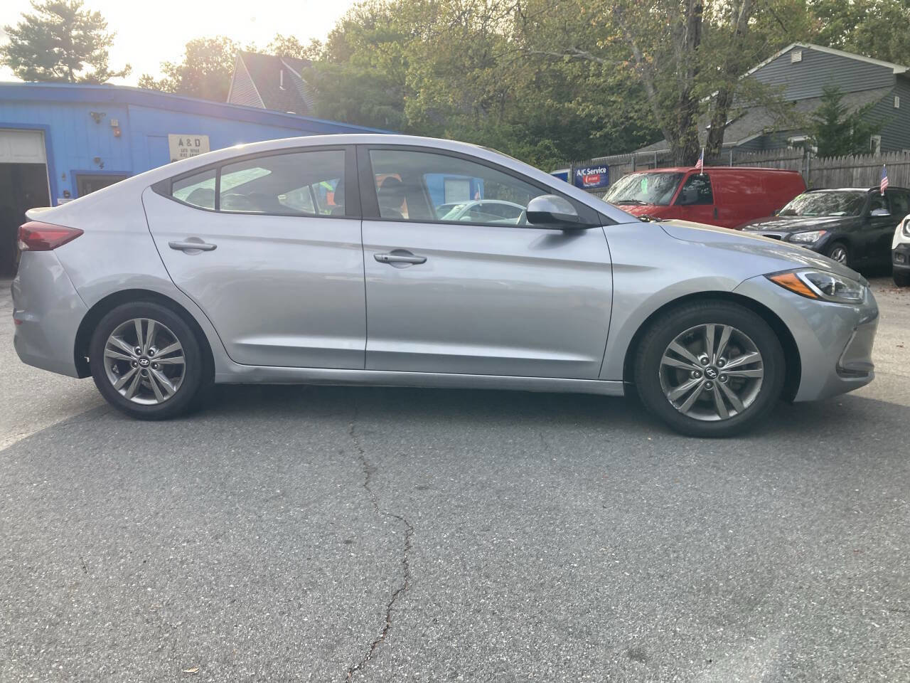 Used 2017 Hyundai Elantra Value Edition w/ Cargo Package image 3