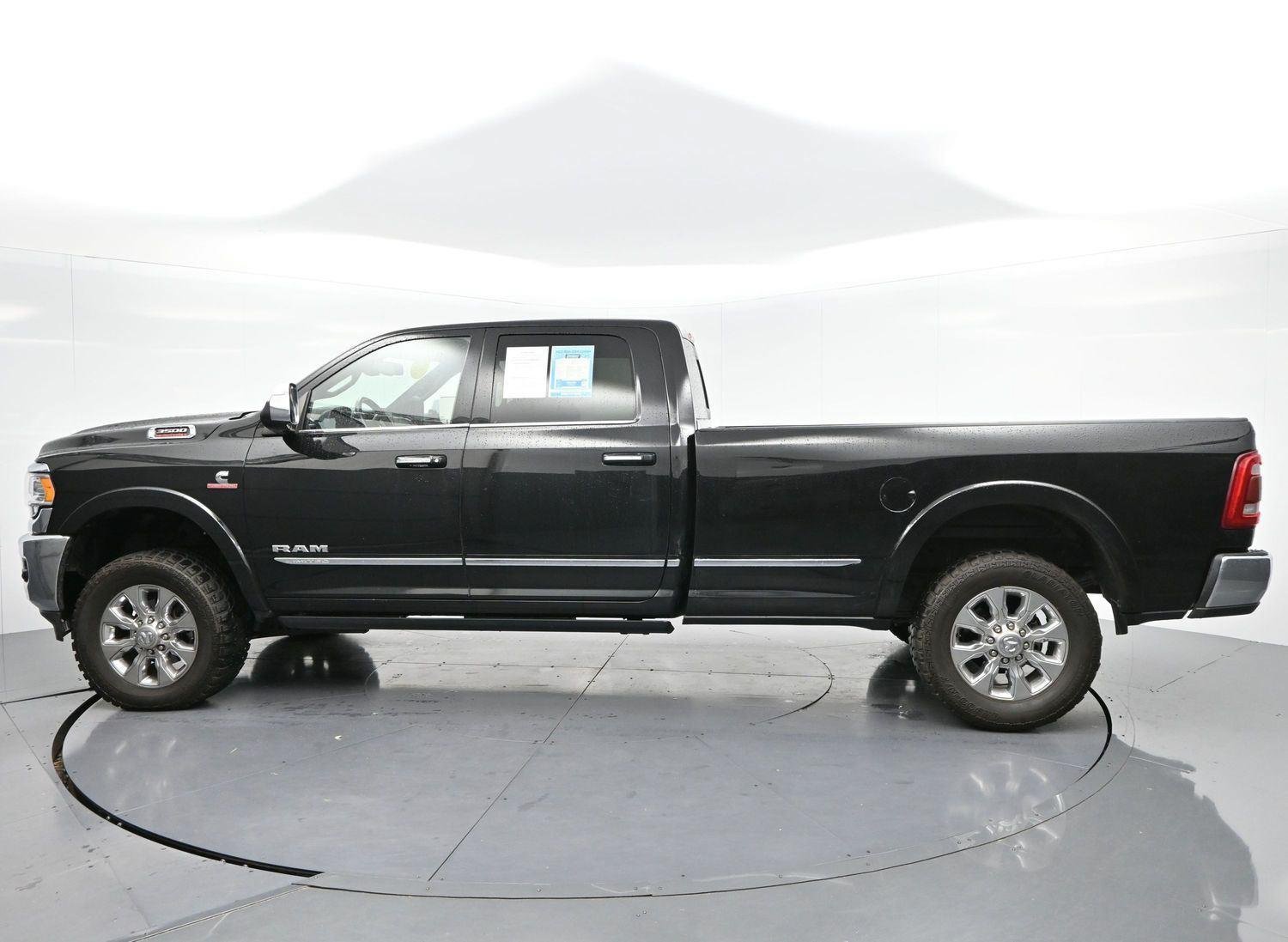 Used 2022 RAM 3500 Limited AWD/4WD image 4