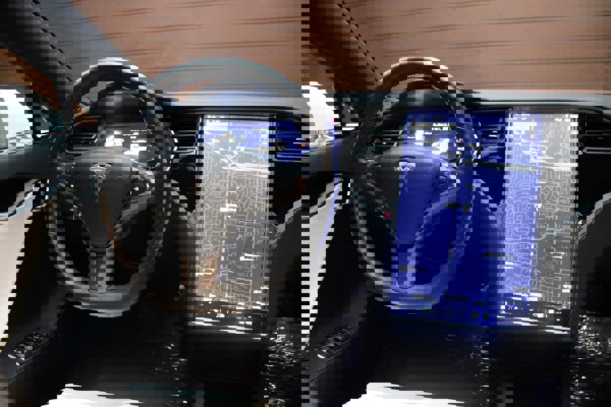 Used 2020 Tesla Model S Long Range AWD image 39