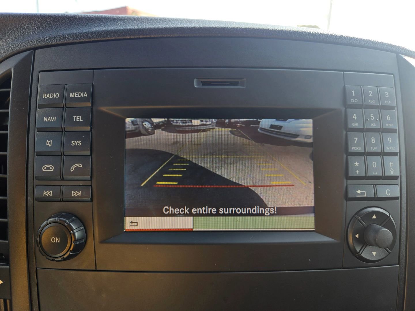 Used 2018 Mercedes-Benz Metris Passenger image 25