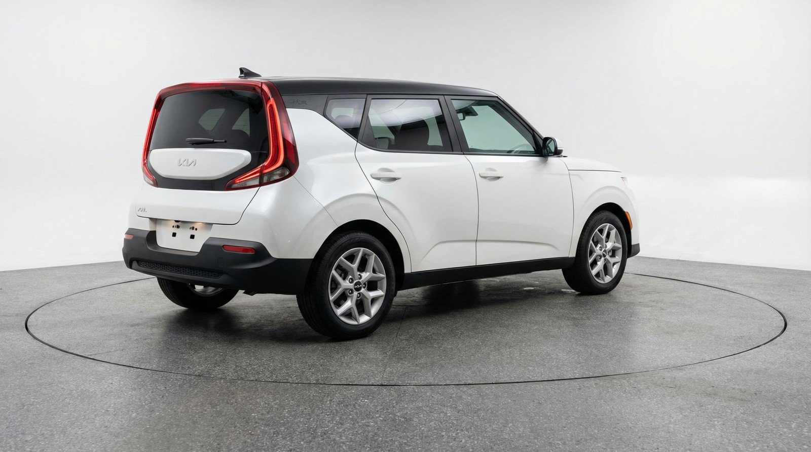 Used 2025 Kia Soul LX w/ LX Technology Package image 9