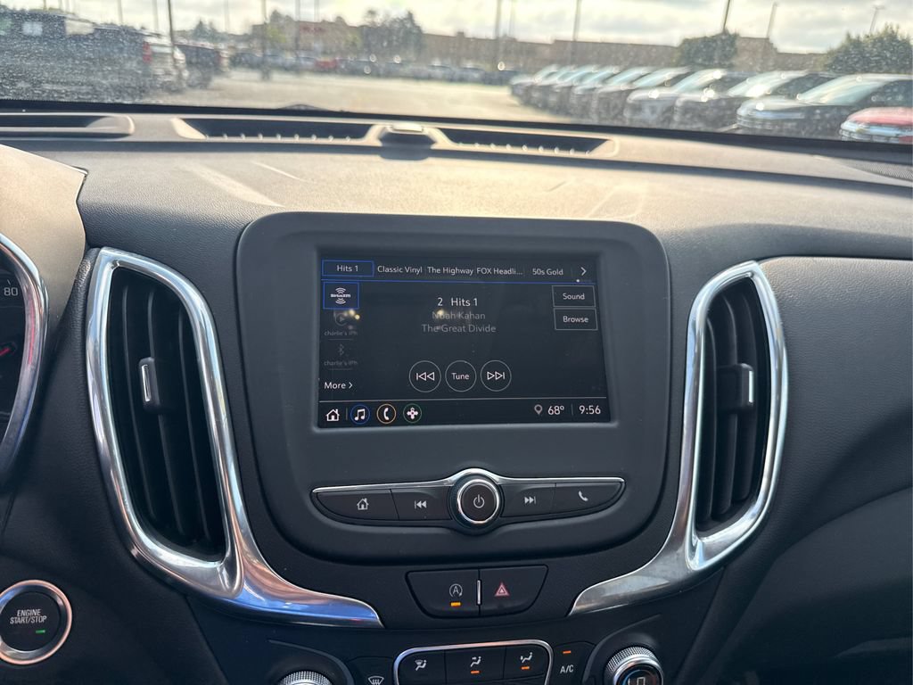 Used 2023 Chevrolet Equinox LT AWD/4WD image 11