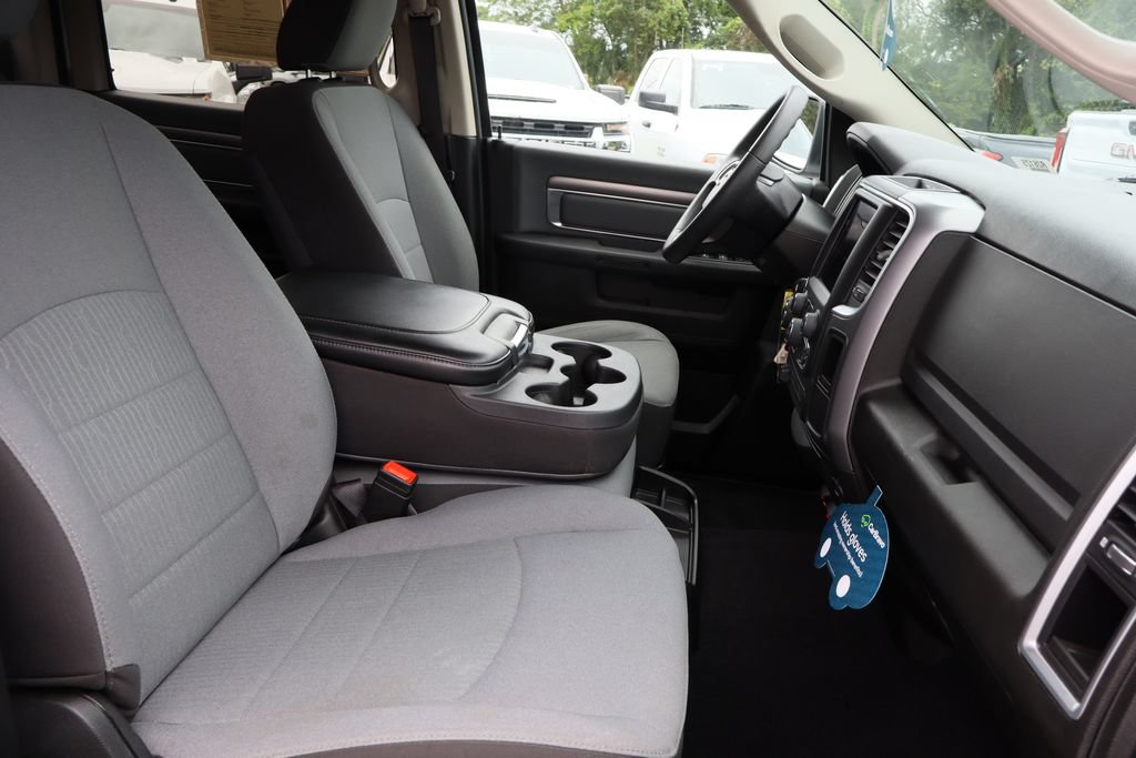 Used 2022 RAM 1500 Classic SLT w/ Electronics Group AWD/4WD image 26