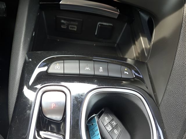 Used 2021 Buick Envision Essence w/ Technology Package I image 21