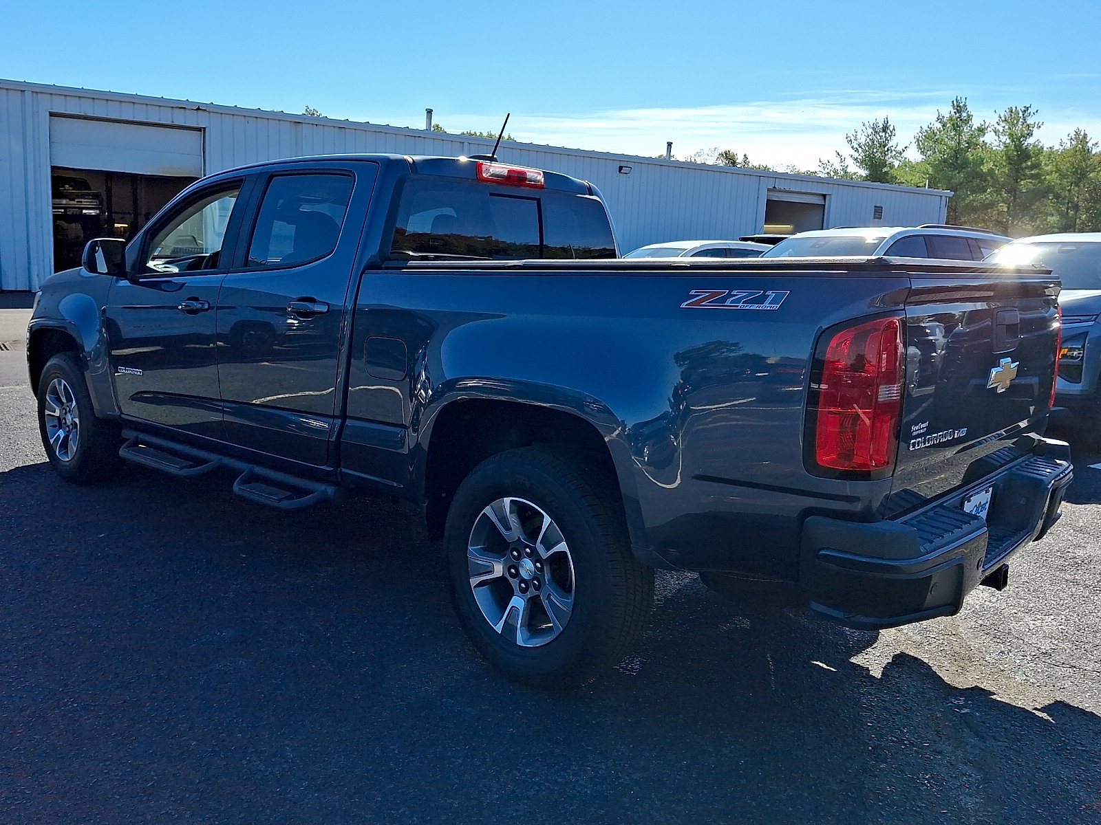 Used 2019 Chevrolet Colorado Z71 AWD/4WD image 4