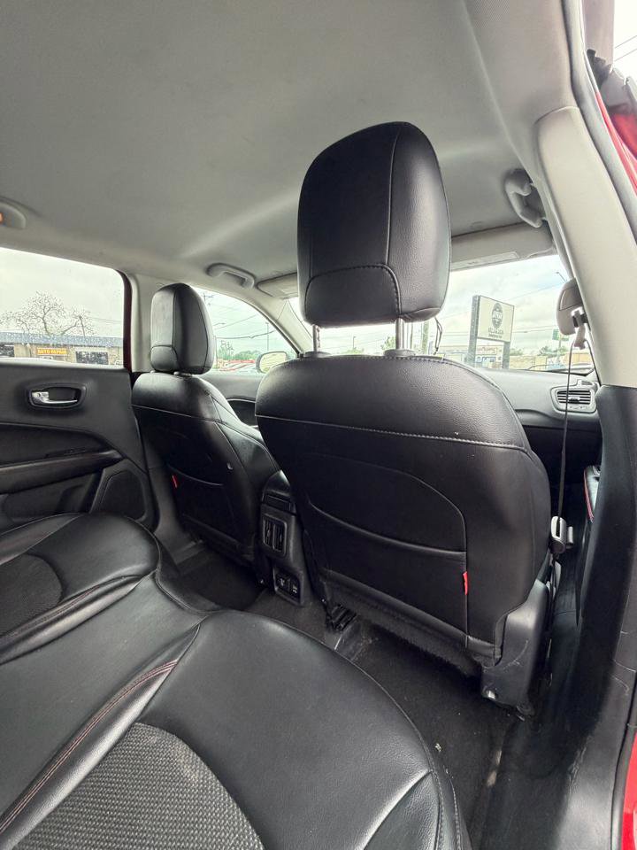 Used 2021 Jeep Compass Trailhawk AWD/4WD image 13