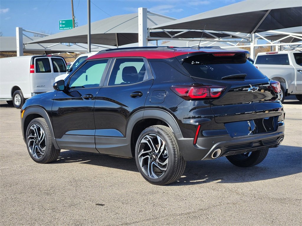 Certified 2025 Chevrolet TrailBlazer RS w/ Driver Confidence Package image 5