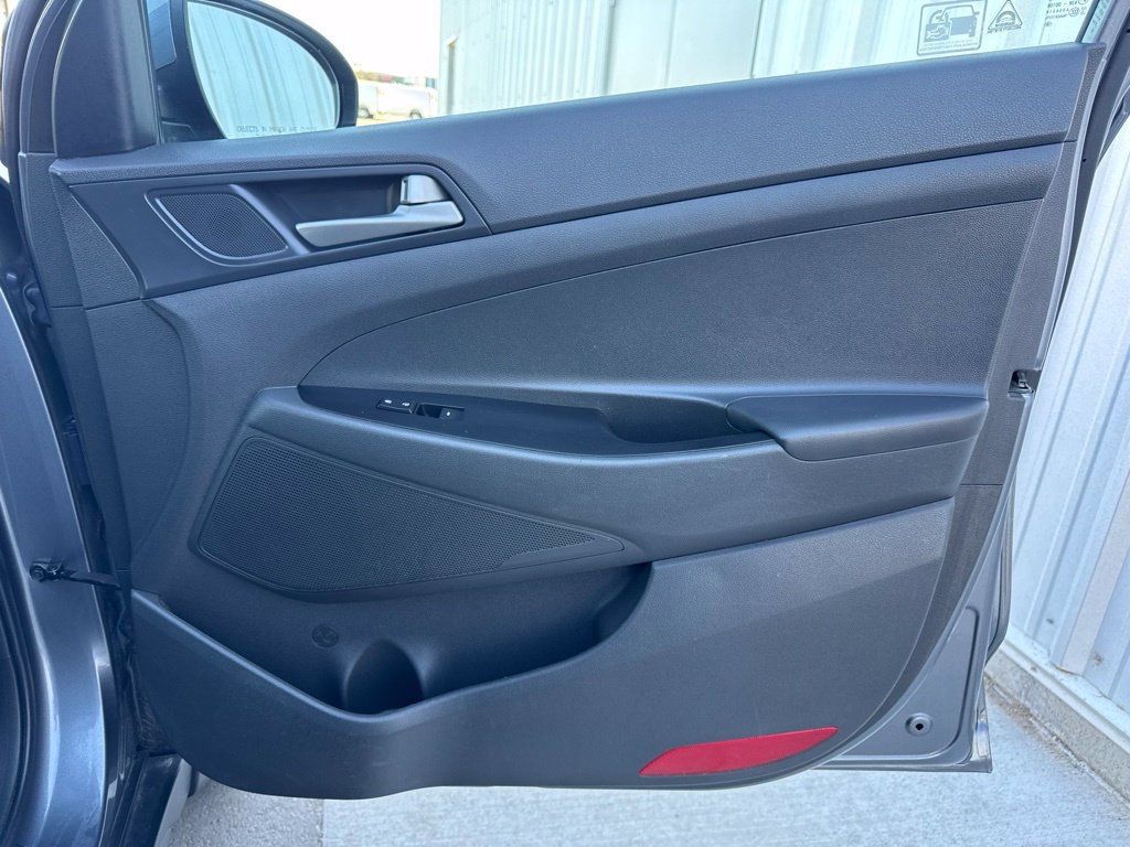 Used 2018 Hyundai Tucson SE AWD/4WD image 34