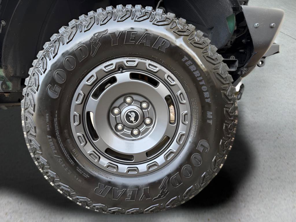 Used 2023 Ford Bronco Everglades image 31