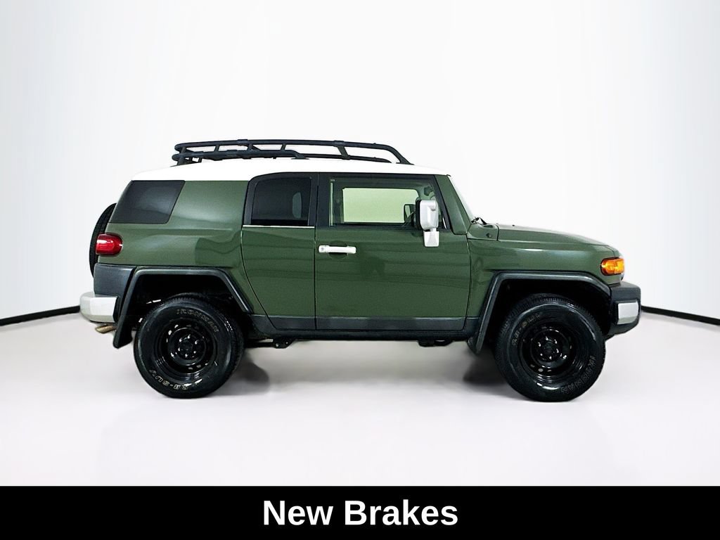 Used 2014 Toyota FJ Cruiser 4WD w/ Convenience Package image 9