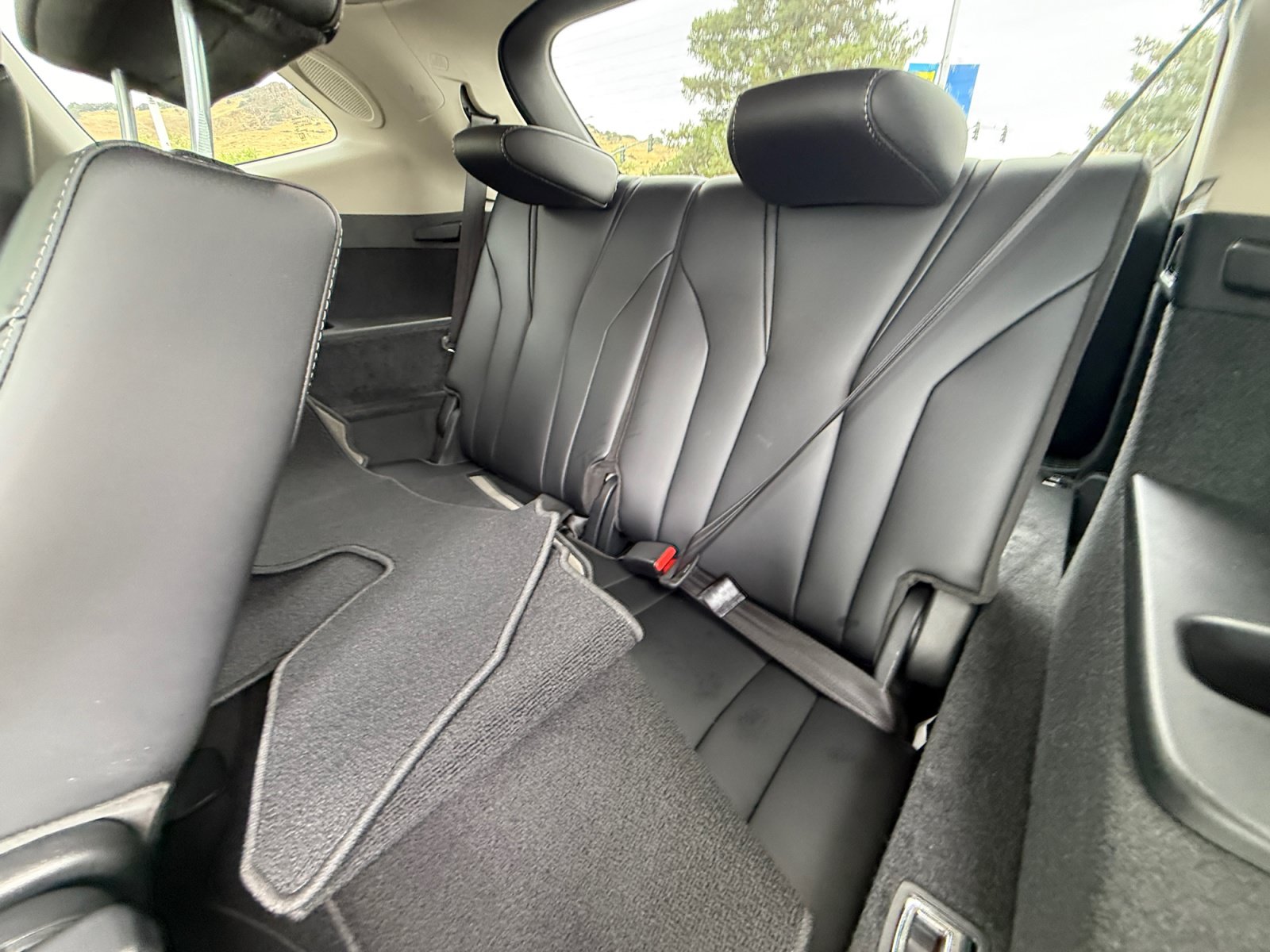 Used 2025 Acura MDX w/ Technology Package FWD image 21