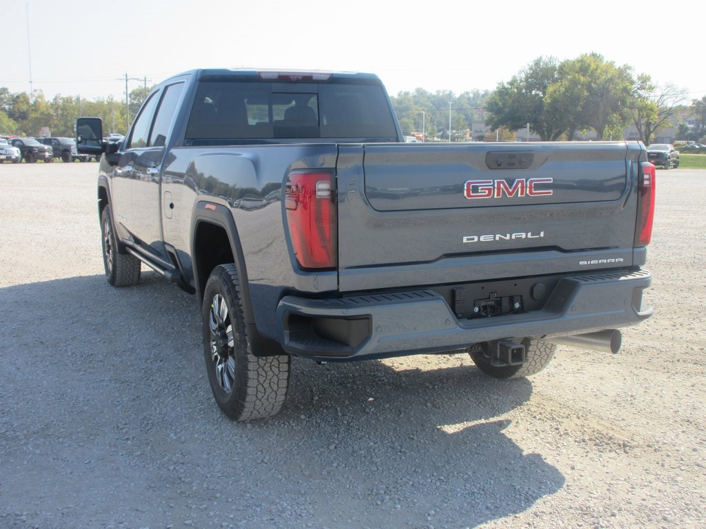 New 2026 GMC Sierra 3500 Denali w/ Denali Reserve Package image 9