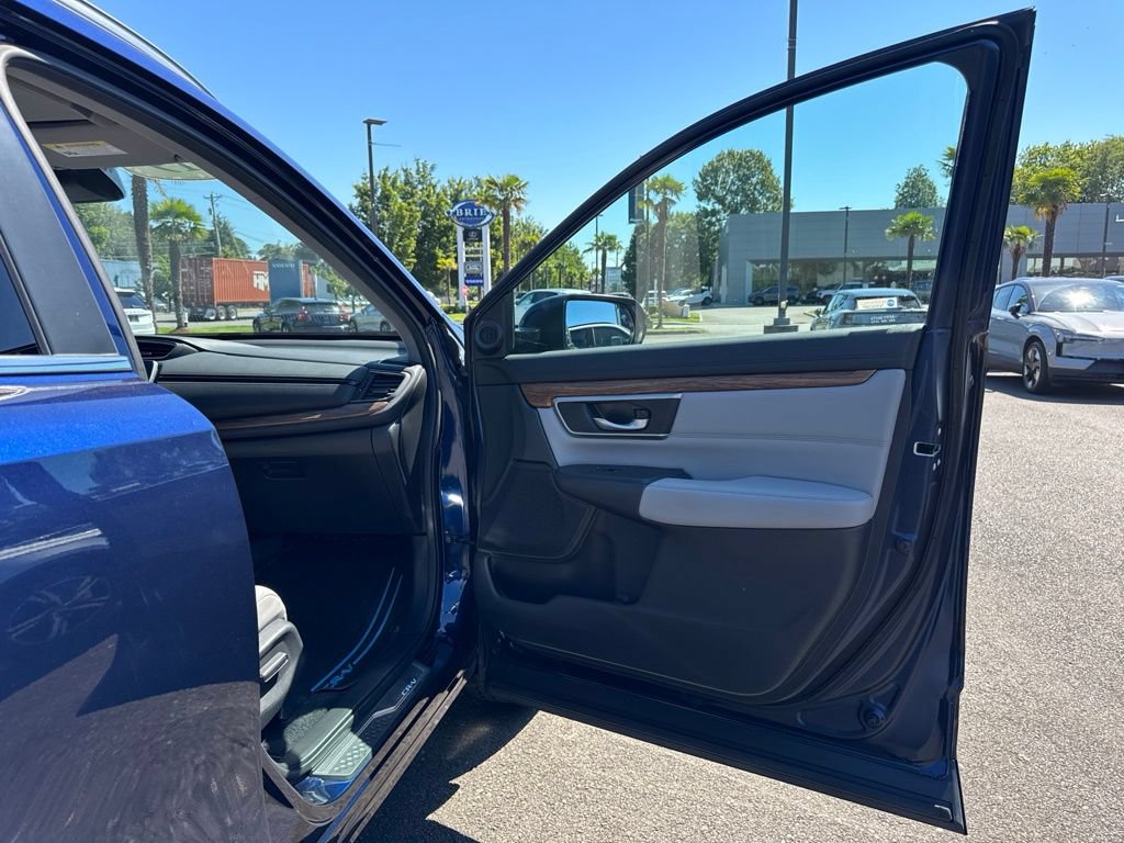 Used 2019 Honda CR-V Touring image 19