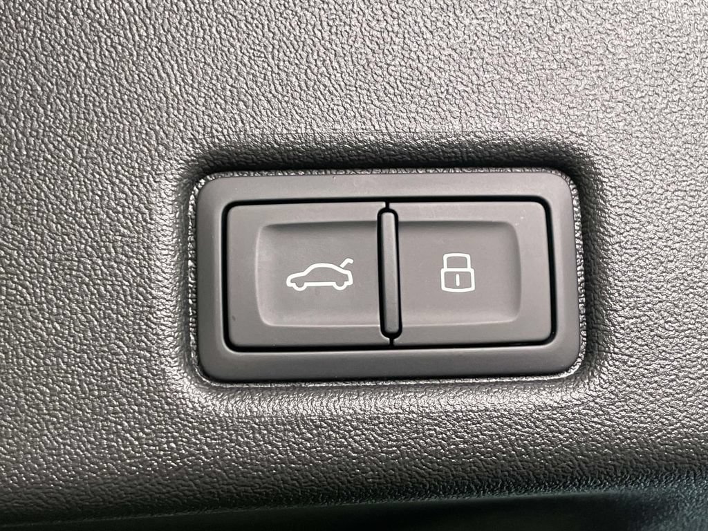 New 2026 Audi SQ5 Premium Plus AWD/4WD image 21