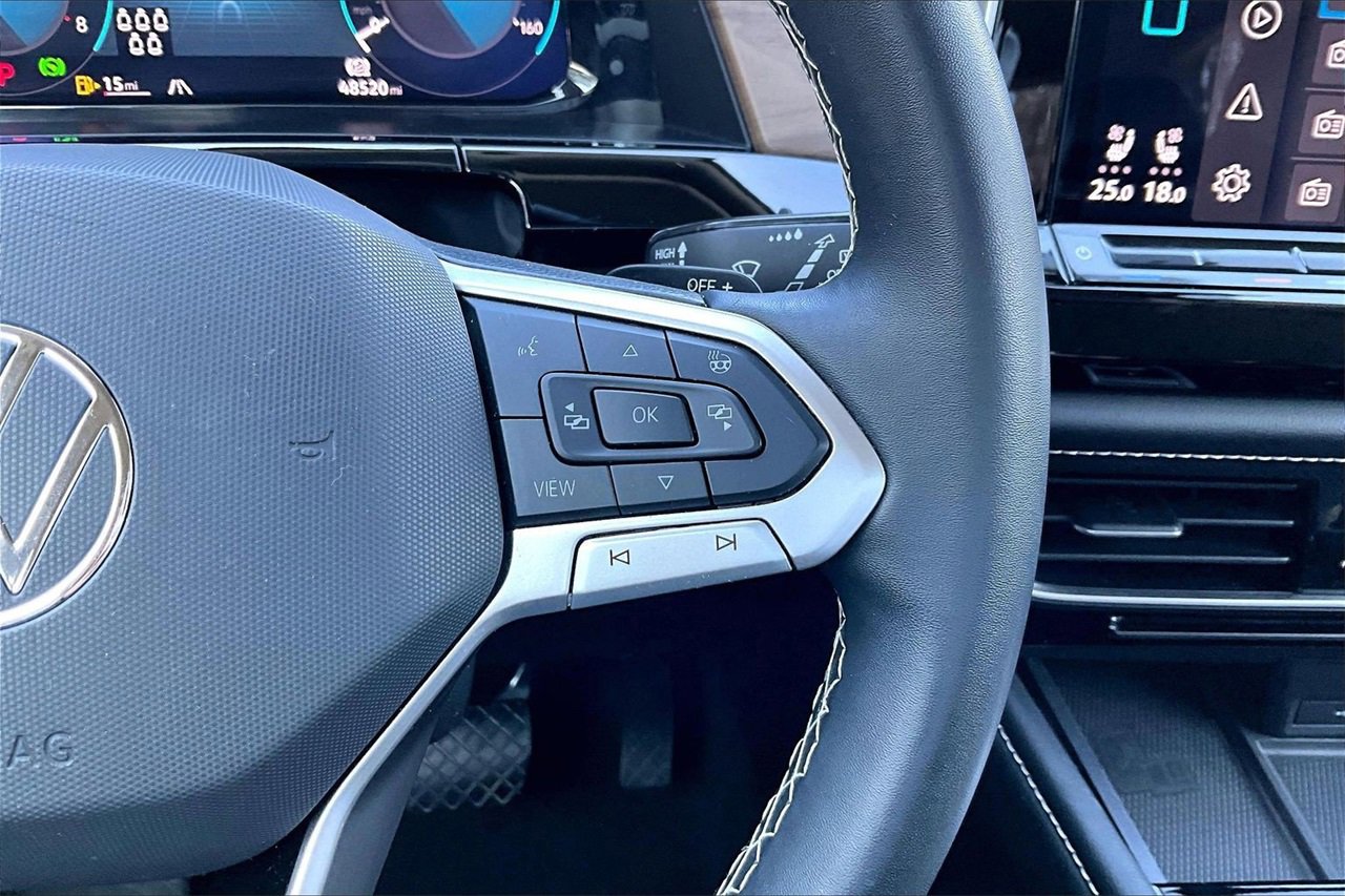 Used 2024 Volkswagen Atlas SE image 29