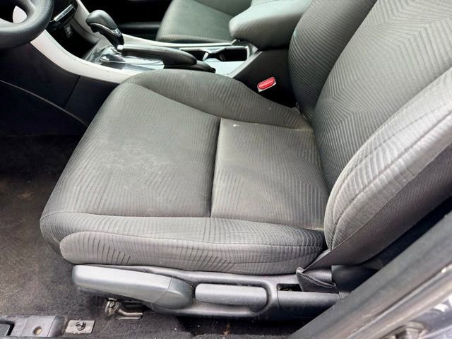 Used 2017 Honda Accord LX image 23