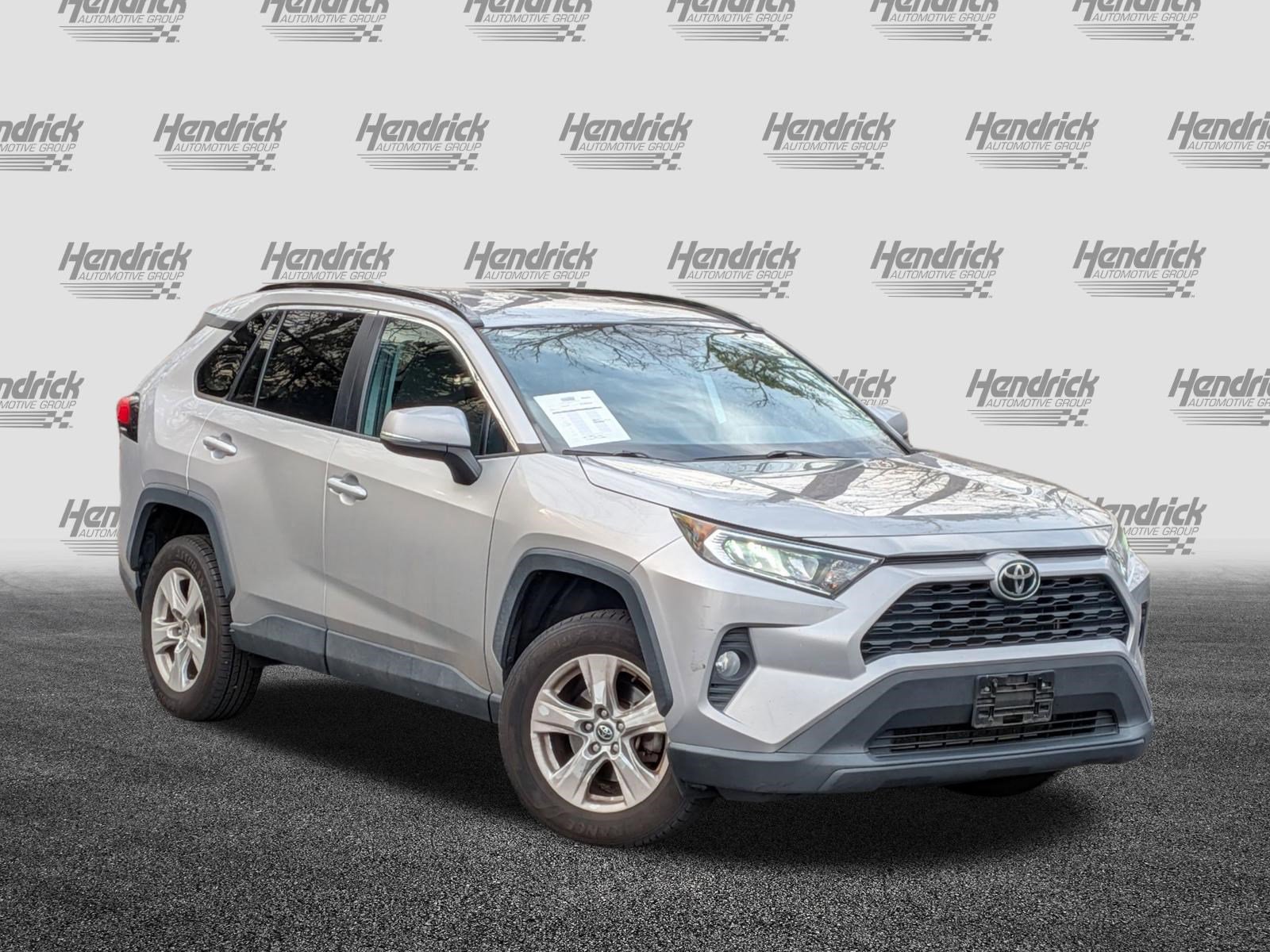 Used 2020 Toyota RAV4 XLE video 2
