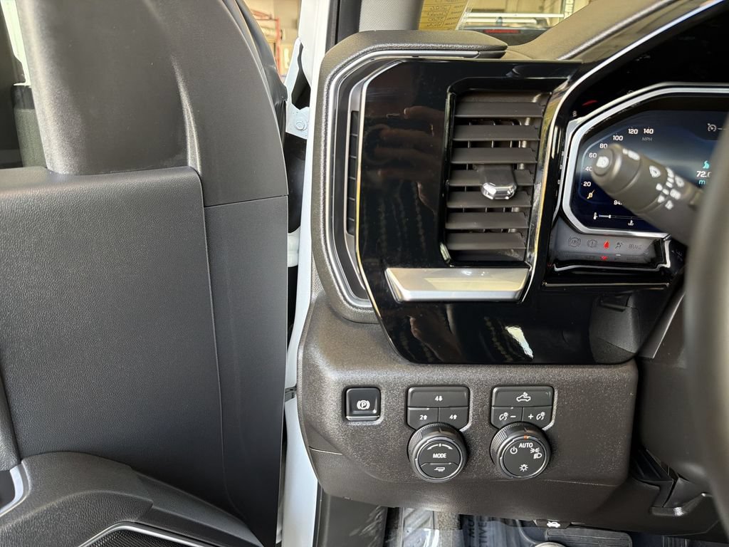 Certified 2026 Chevrolet Silverado 3500 LT AWD/4WD image 19