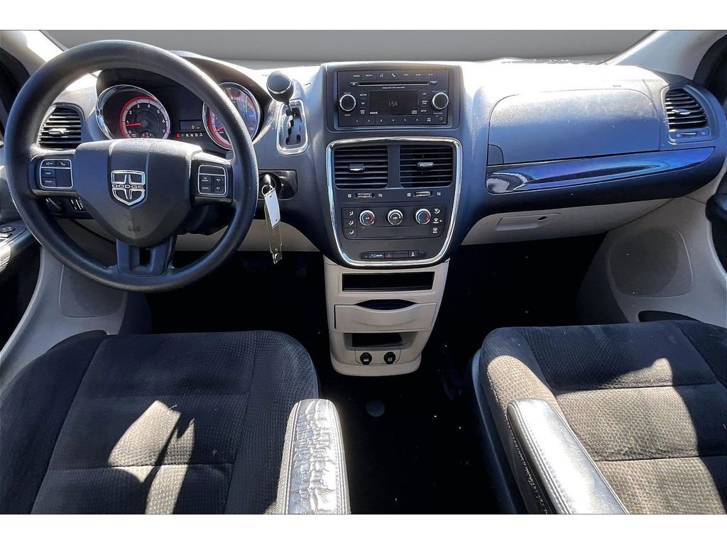 Used 2018 Dodge Grand Caravan w/ UConnect Hands-Free Group image 15