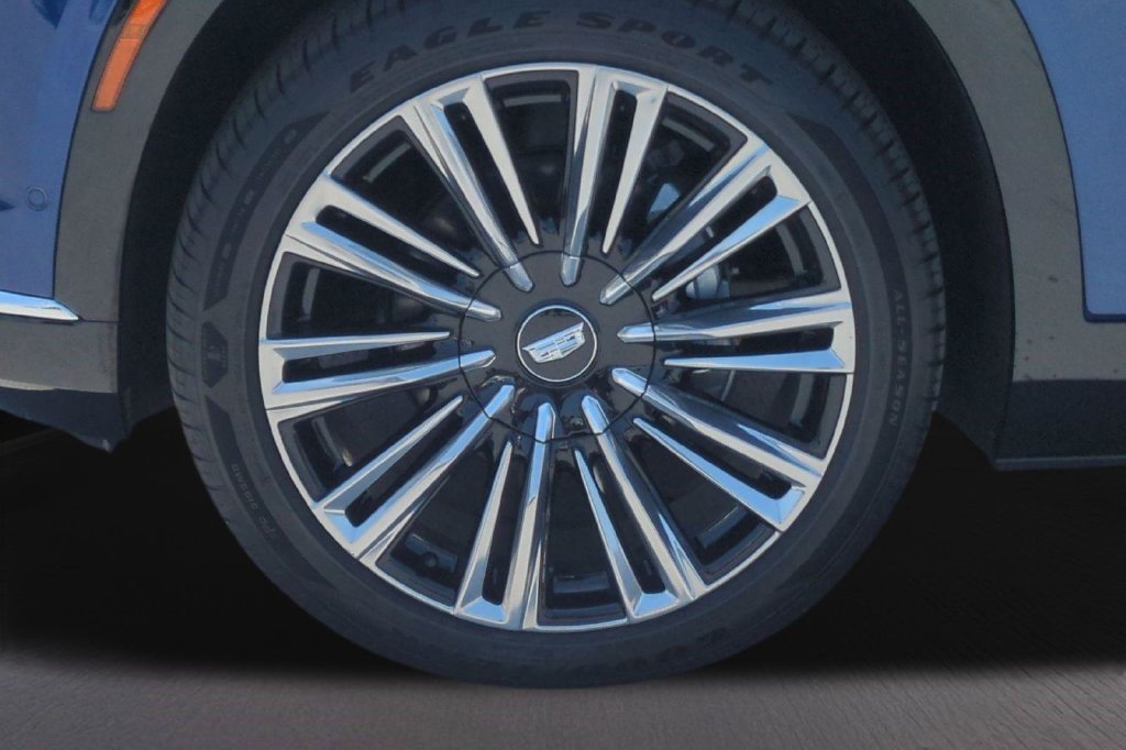 Certified 2026 Cadillac Vistiq Premium Luxury AWD/4WD image 20