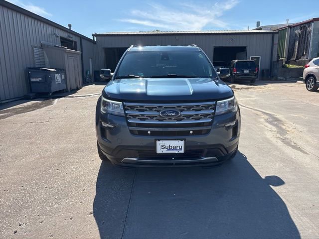 Used 2018 Ford Explorer XLT w/ Equipment Group 202A AWD/4WD image 2