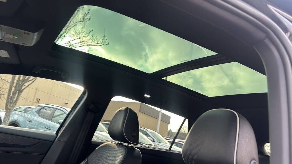 Used 2025 Volkswagen Atlas Cross Sport SEL Premium R-Line image 25