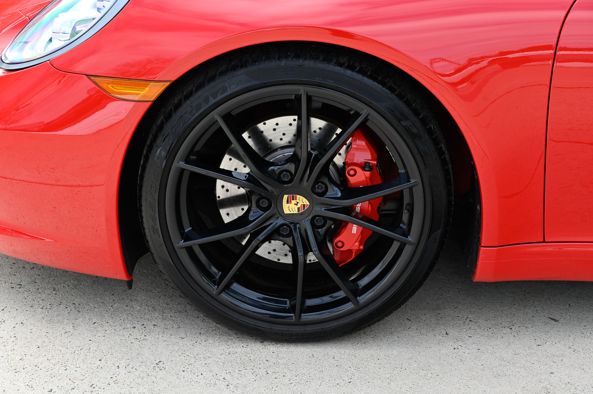 Used 2018 Porsche 911 Carrera S image 9