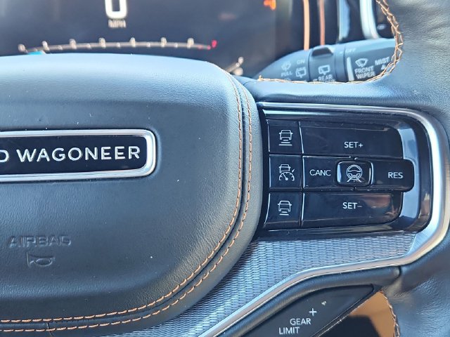 Used 2022 Jeep Grand Wagoneer Series III AWD/4WD image 46