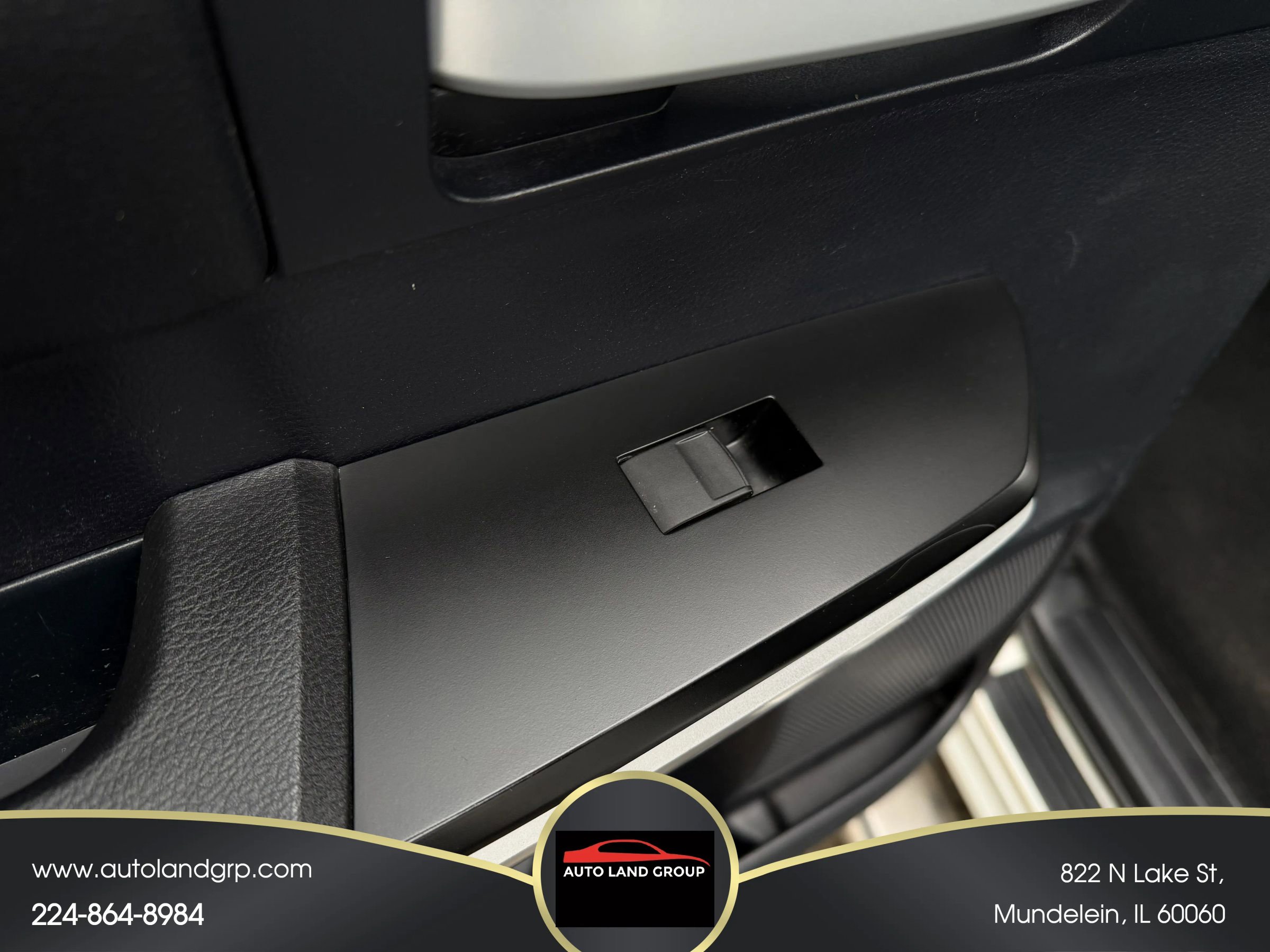 Used 2015 Toyota Tundra SR5 w/ SR5 Upgrade Package image 29