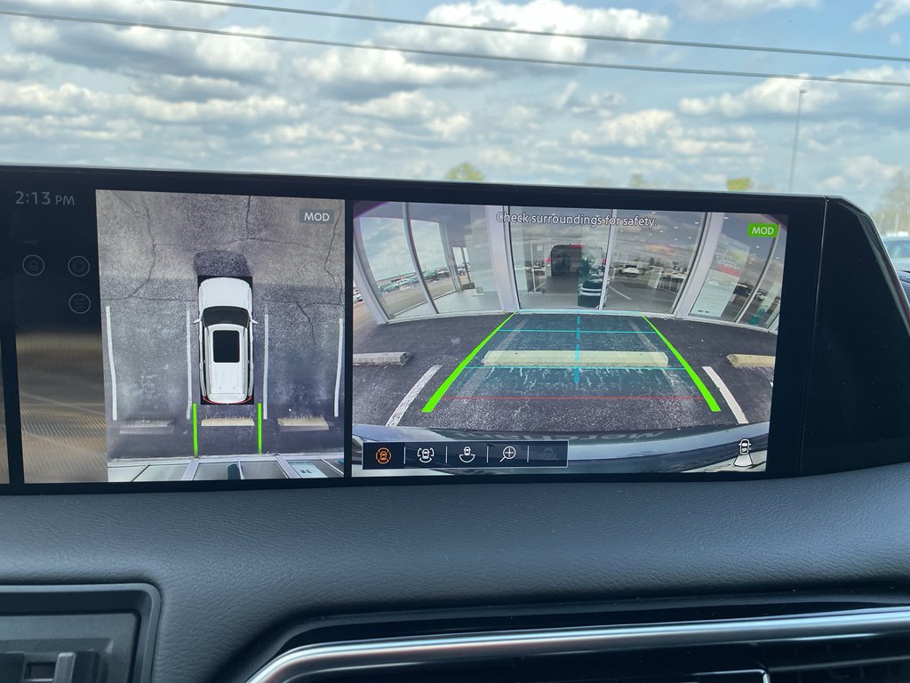 Certified 2025 Nissan Armada Platinum Reserve image 17