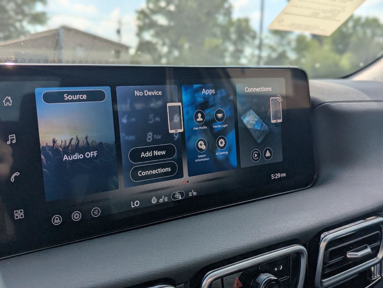 New 2026 Nissan Sentra SV w/ SV Convenience Package FWD image 18