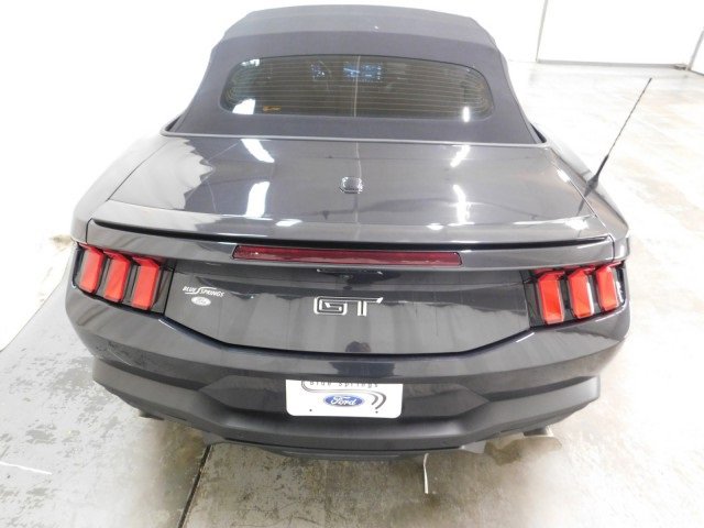 Used 2024 Ford Mustang GT Premium image 7