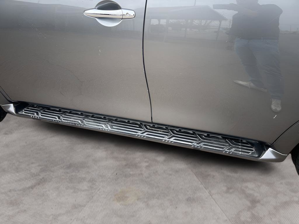 Used 2019 Nissan Armada SV w/ Driver Package image 11