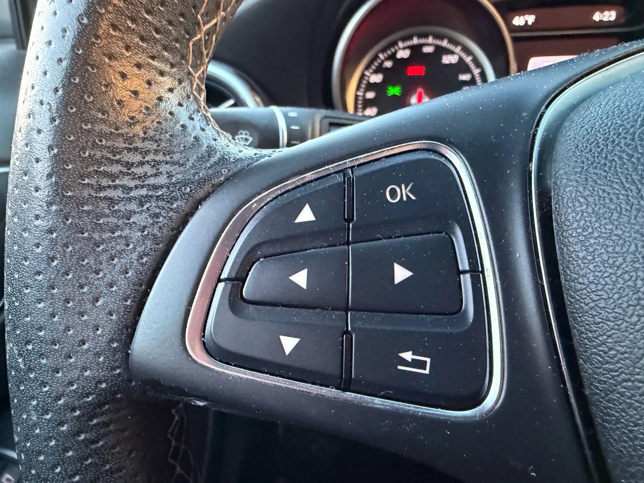 Used 2018 Mercedes-Benz GLA 250 4MATIC image 31