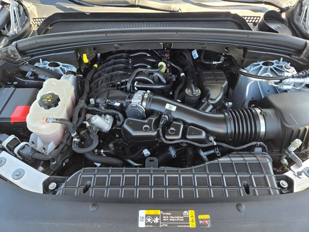 Used 2024 Jeep Grand Cherokee Altitude AWD/4WD image 27
