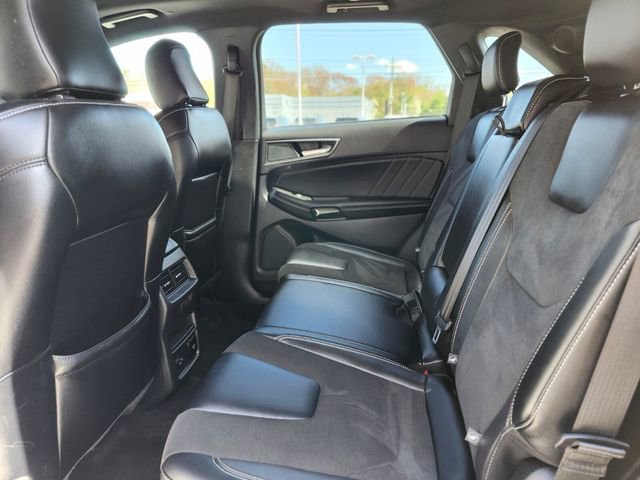 Used 2022 Ford Edge ST w/ Equipment Group 401A AWD/4WD image 16