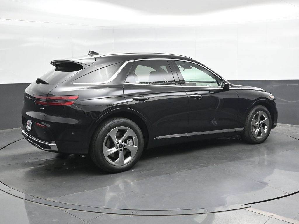 Used 2026 Genesis GV70 2.5T Advanced AWD/4WD image 3