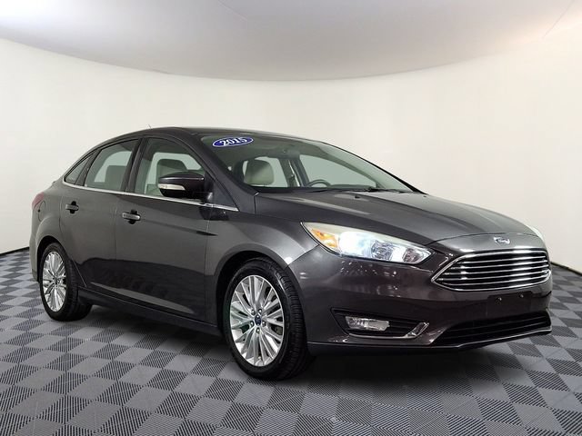 Used 2015 Ford Focus Titanium FWD image 1