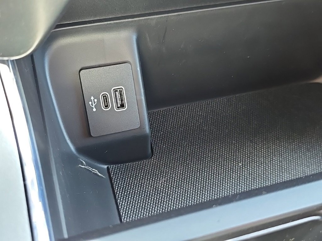 New 2025 Ford F150 Lightning XLT image 58